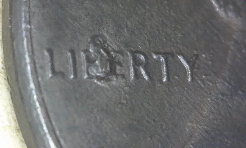 1983--P-Lincoln-Memorial-Cent-With-Huge-BIE-Die-Chip